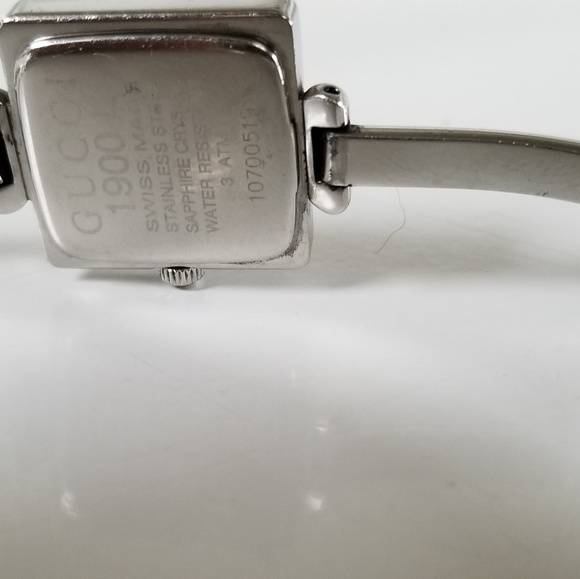 🎈GUCCI 1900L WATCH WOMEN'S🎈 - Picture 3 of 3